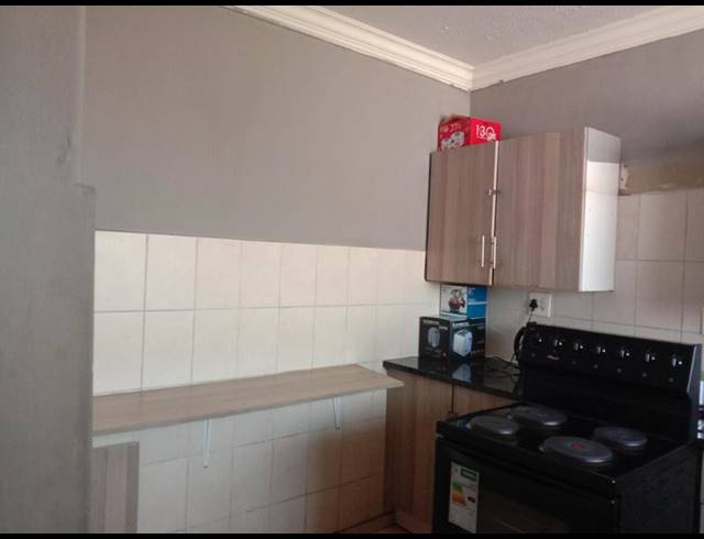 4 BEDROOM APARTMENT FOR SALE IN SUNNYSIDE